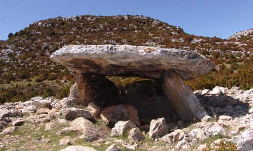 atre-rupestre-dolmen-losa-mora