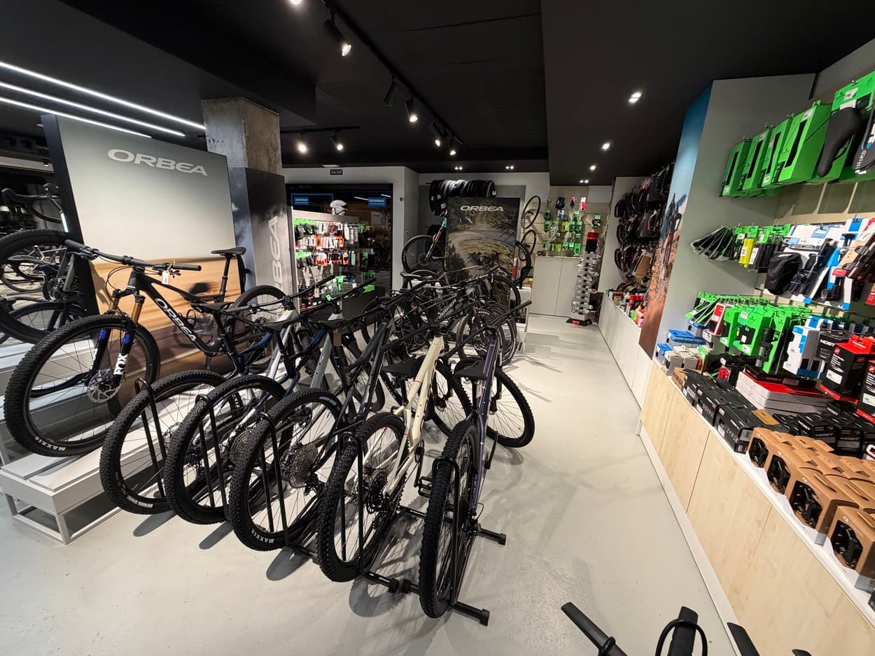 Pedal-Store-Barbastro-4