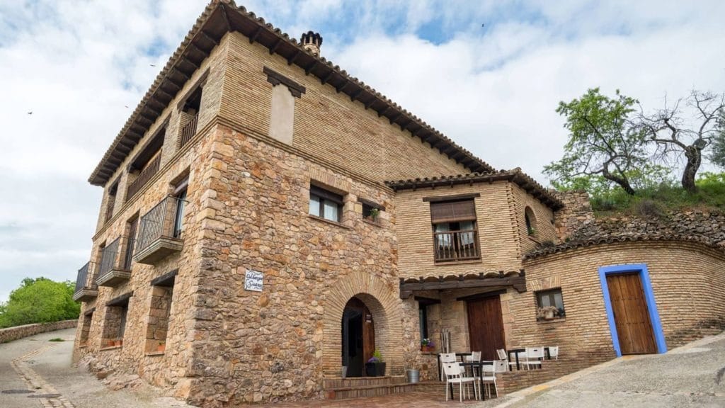 albergue-rural-de-guara-2