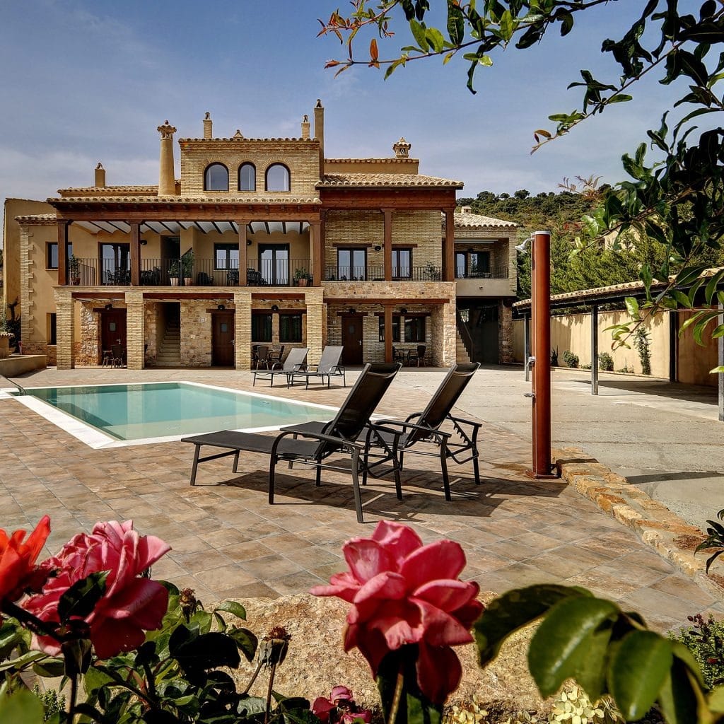 apartamentos el portal de alquezar