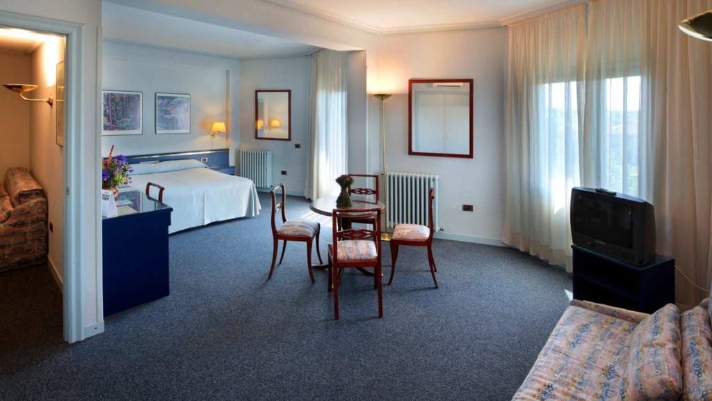 hotel rey sancho ramirez